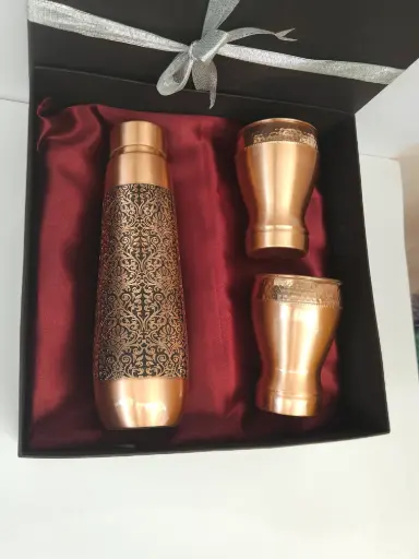 Copper Water Bottle Set with 2 Glasses – Seamless & Elegant